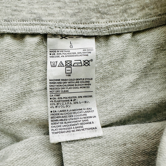 BANANA REPUBLIC Gray Athleisure Shorts, Size‎ Large - Picture 6 of 8